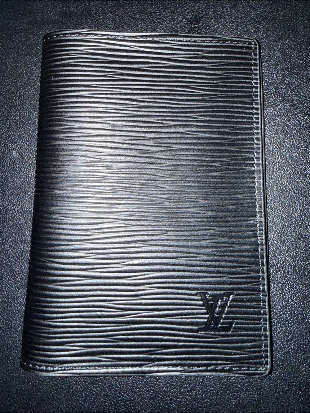 Designer passport holder - new, never used. - Picture 2 of 5